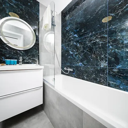 Pilsudskiego Homely By Bookinghost Διαμέρισμα