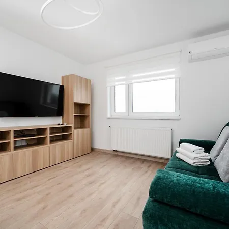 Pilsudskiego Homely By Bookinghost