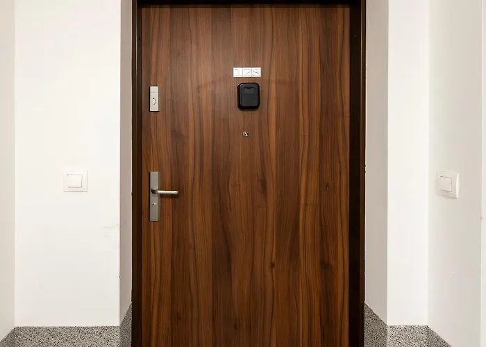 Pilsudskiego Homely By Bookinghost