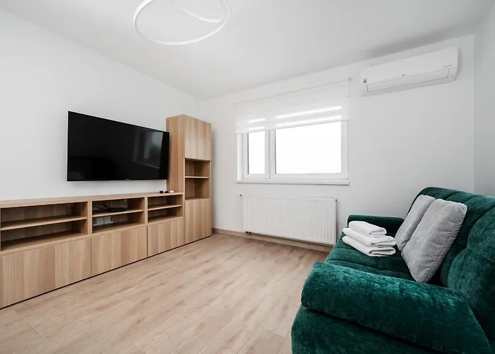 Pilsudskiego Homely By Bookinghost