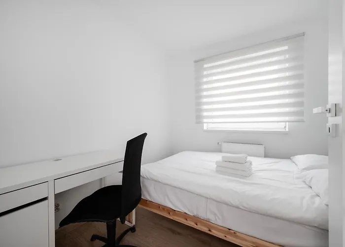 Pilsudskiego Homely By Bookinghost